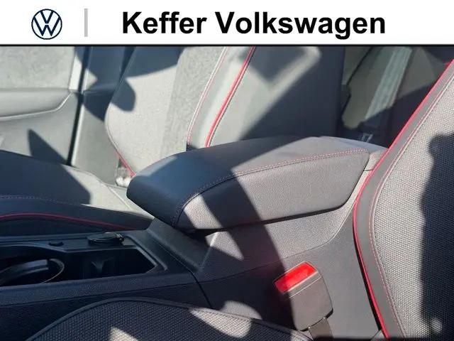 2026 Volkswagen Golf GTI SE