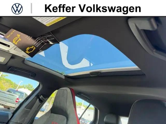 2026 Volkswagen Golf GTI SE