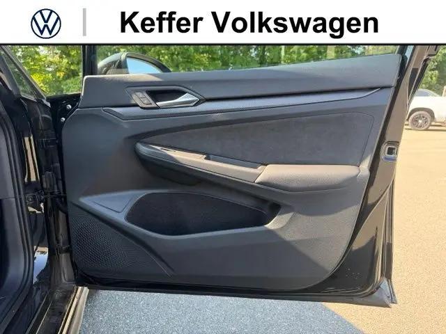 2026 Volkswagen Golf GTI SE
