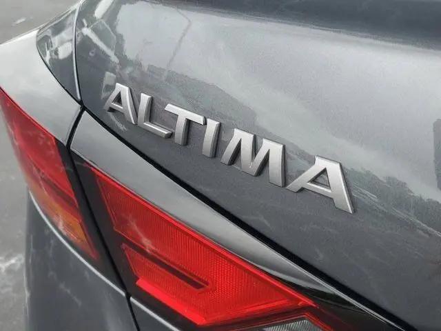 2026 Nissan Altima SR FWD