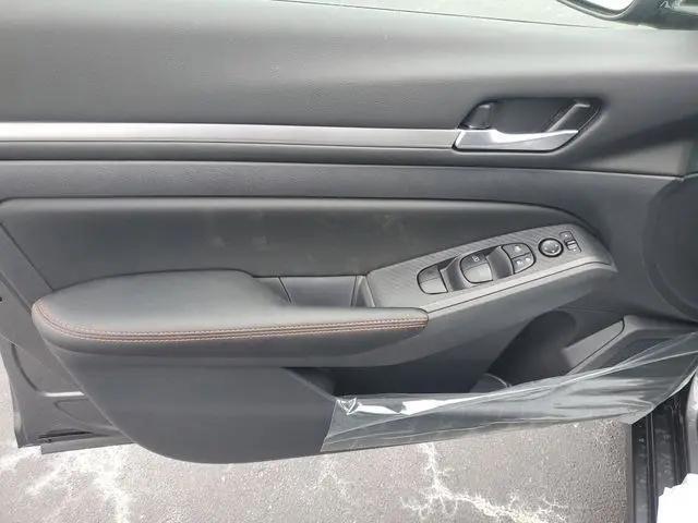 2026 Nissan Altima SR FWD