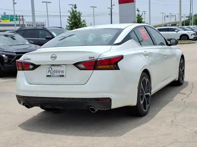 2025 Nissan Altima SR FWD