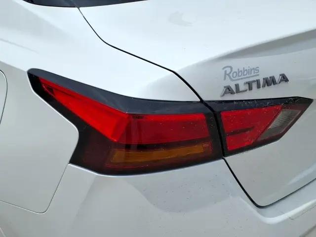 2025 Nissan Altima SR FWD