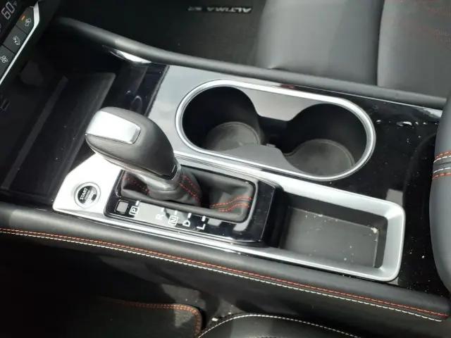 2025 Nissan Altima SR FWD