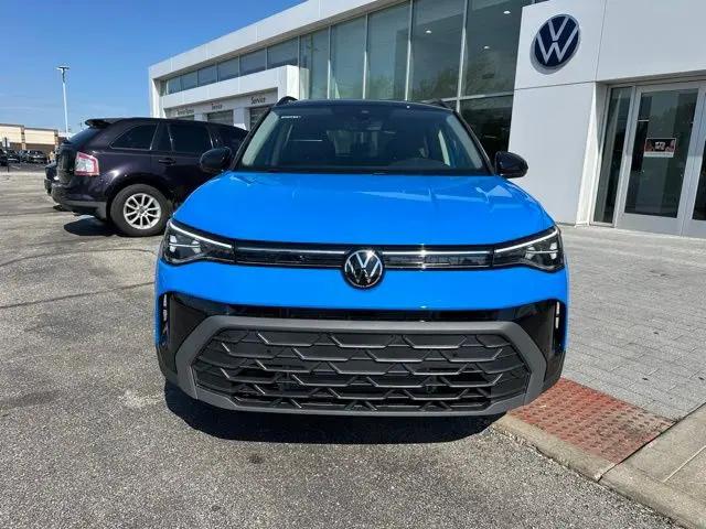 2026 Volkswagen Taos SE Black
