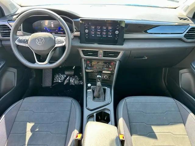 2026 Volkswagen Taos SE Black
