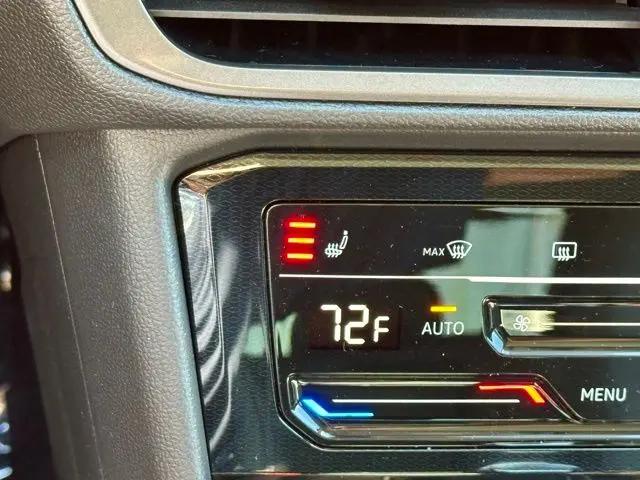 2026 Volkswagen Taos SE Black
