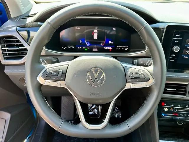 2026 Volkswagen Taos SE Black