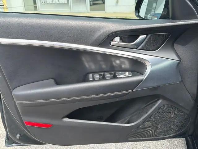 2025 Genesis G70 2.5T AWD