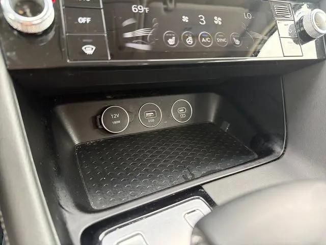 2025 Genesis G70 2.5T AWD