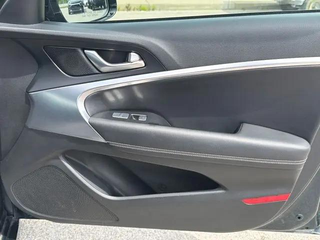 2025 Genesis G70 2.5T AWD