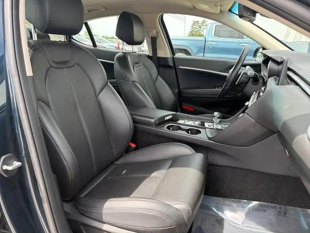 2025 Genesis G70 2.5T AWD