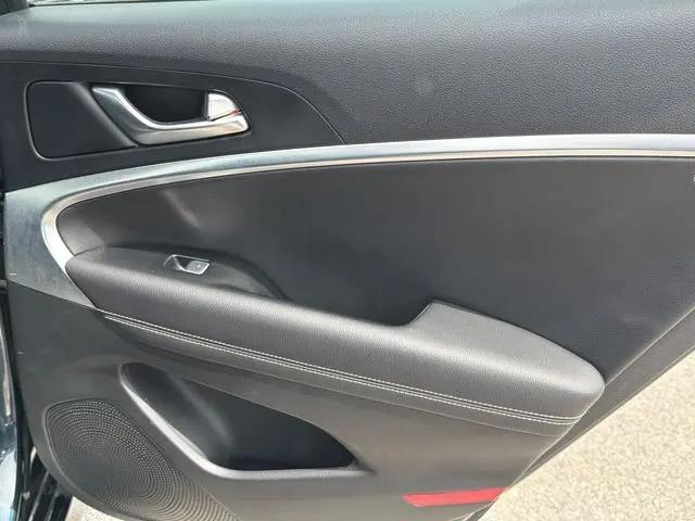 2025 Genesis G70 2.5T AWD