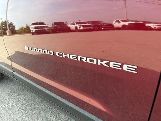 2026 Jeep Grand Cherokee L Altitude 4x4