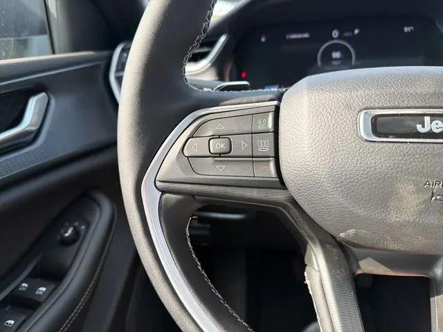 2026 Jeep Grand Cherokee L Altitude 4x4