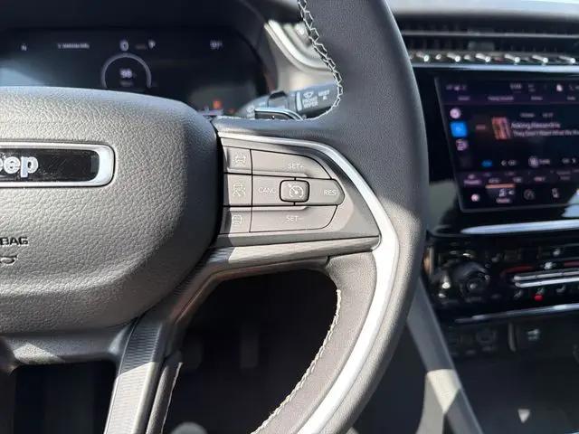 2026 Jeep Grand Cherokee L Altitude 4x4