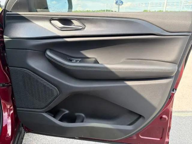 2026 Jeep Grand Cherokee L Altitude 4x4