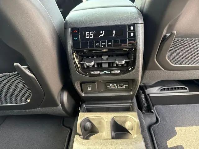2026 Jeep Grand Cherokee L Altitude 4x4