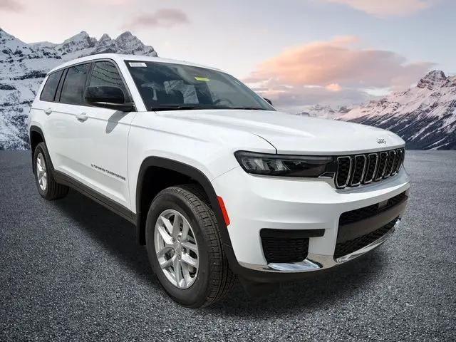 2026 Jeep Grand Cherokee L Laredo 4x4