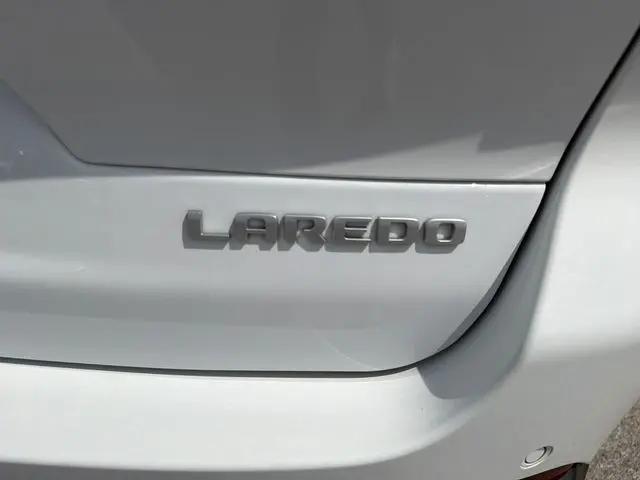 2026 Jeep Grand Cherokee L Laredo 4x4
