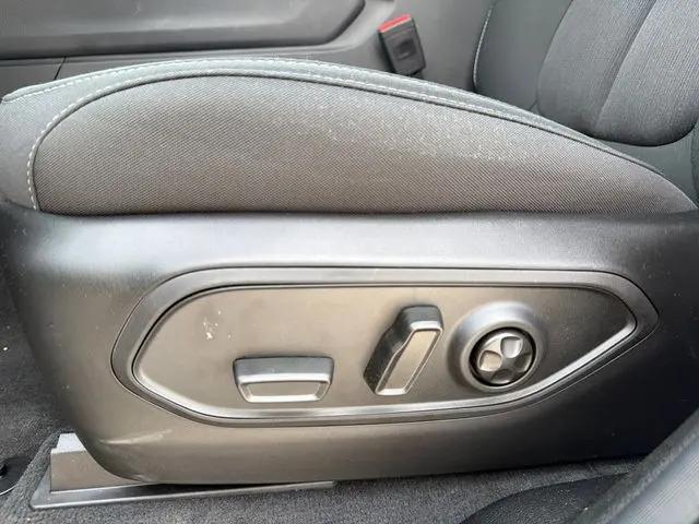 2026 Jeep Grand Cherokee L Laredo 4x4