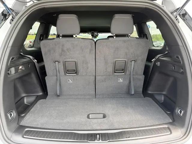 2026 Jeep Grand Cherokee L Laredo 4x4