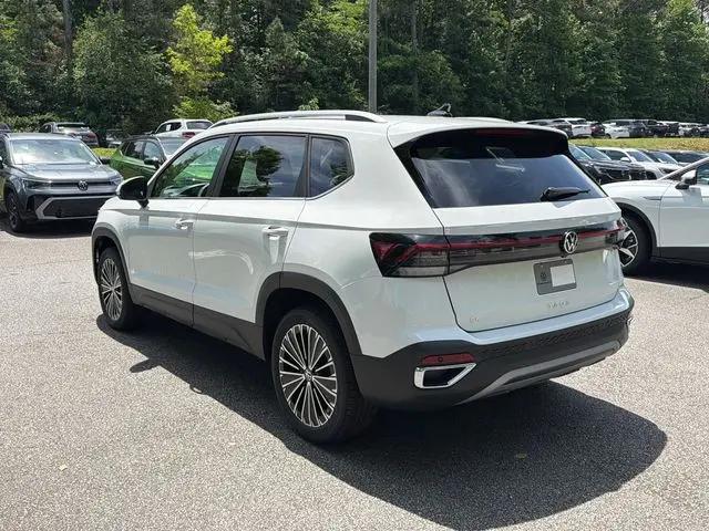 2026 Volkswagen Taos SE