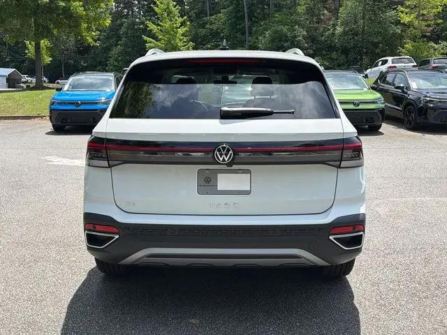2026 Volkswagen Taos SE