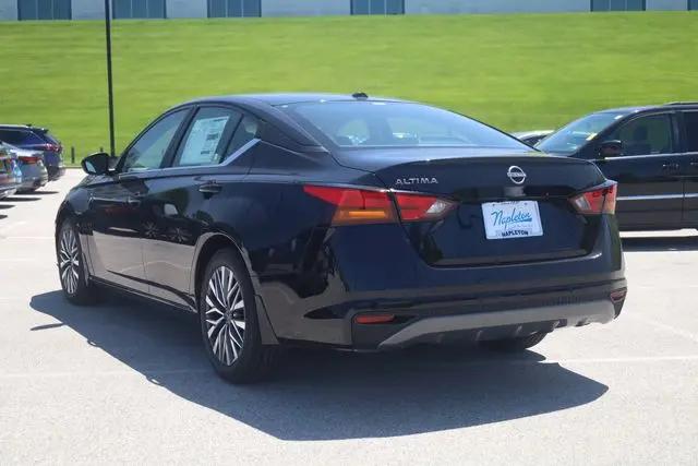 2026 Nissan Altima SV FWD