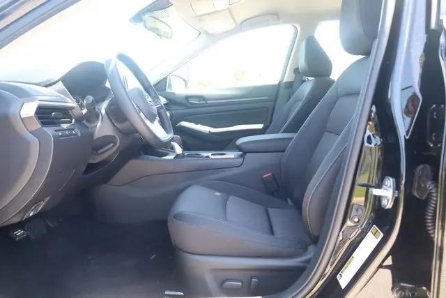 2026 Nissan Altima SV FWD