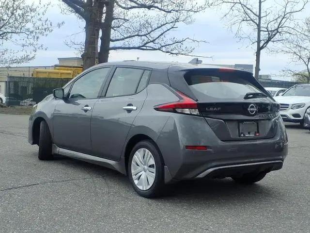 2023 Nissan LEAF S 40 kWh