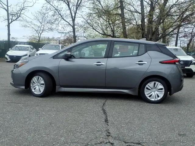 2023 Nissan LEAF S 40 kWh