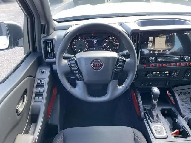 2026 Nissan Frontier Crew Cab PRO-4X 4x4