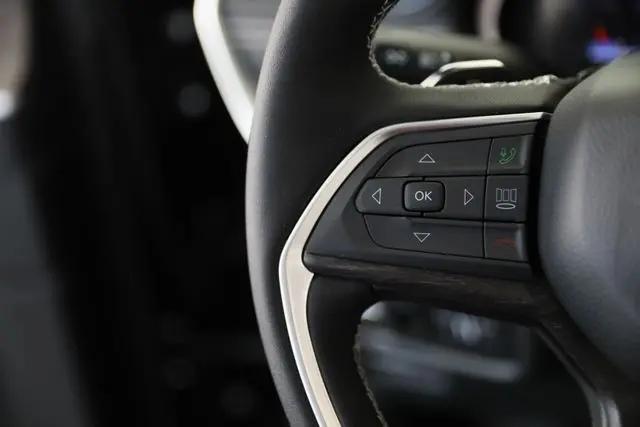 2026 Jeep Grand Cherokee L Altitude 4x4