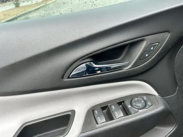 2023 Chevrolet Equinox FWD LS