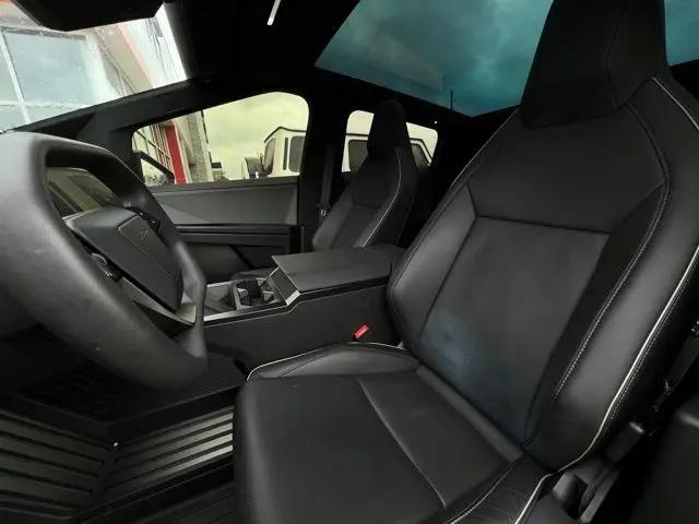 2024 Tesla Cybertruck Cyberbeast