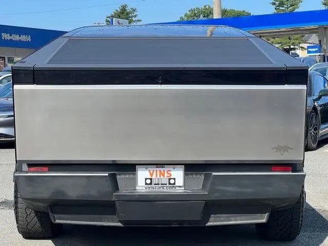 2024 Tesla Cybertruck Cyberbeast
