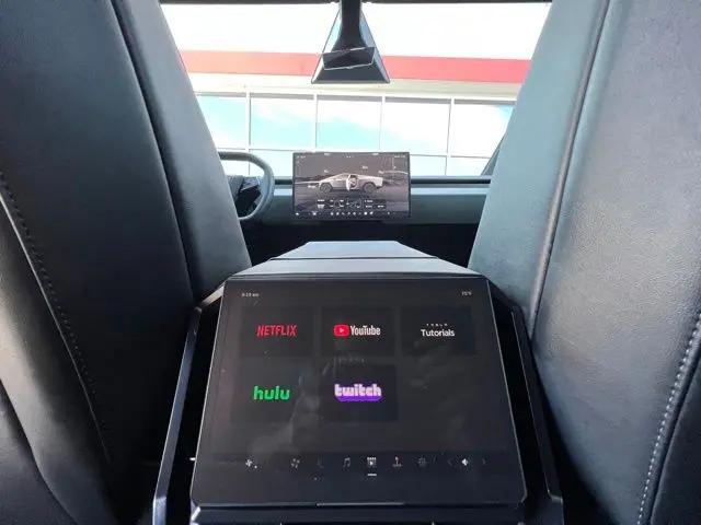 2024 Tesla Cybertruck Cyberbeast