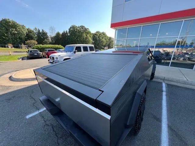 2024 Tesla Cybertruck Cyberbeast