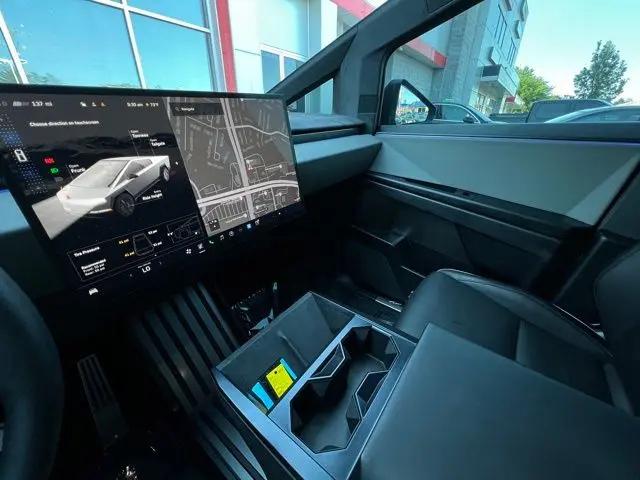2024 Tesla Cybertruck Cyberbeast