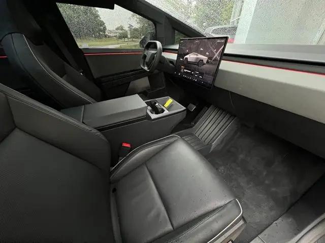 2024 Tesla Cybertruck All-Wheel Drive
