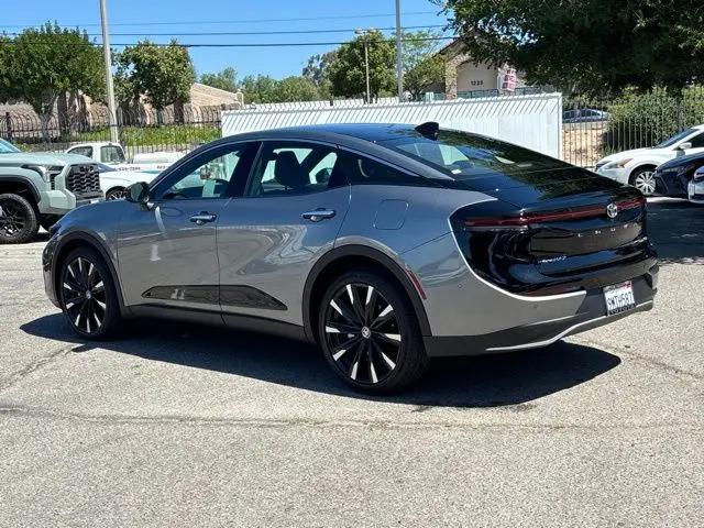 2024 Toyota Crown Platinum