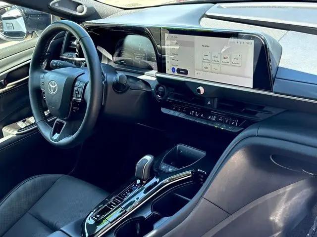 2024 Toyota Crown Platinum