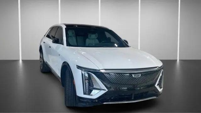 2024 Cadillac iQ Luxury w/1SD