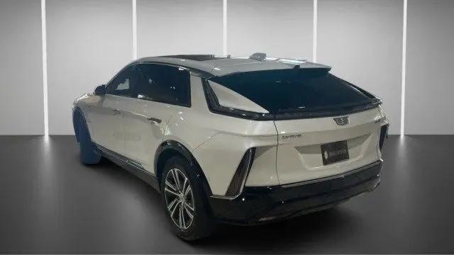2024 Cadillac iQ Luxury w/1SD