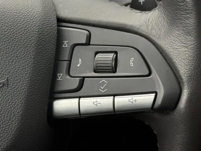 2025 Cadillac XT4 FWD Premium Luxury