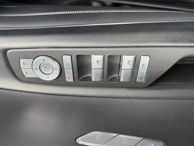2025 Genesis GV80 2.5T Standard AWD