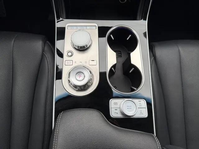2025 Genesis GV80 2.5T Standard AWD