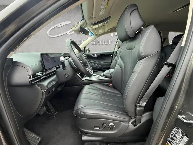 2025 Genesis GV80 2.5T Standard AWD