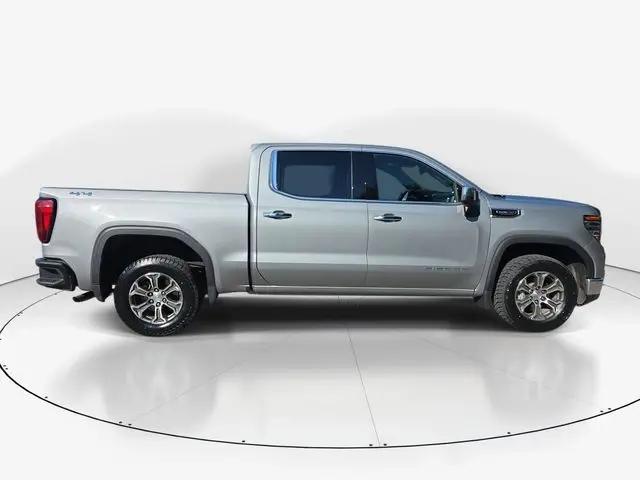 2025 GMC Sierra 1500 4WD Crew Cab Short Box SLT